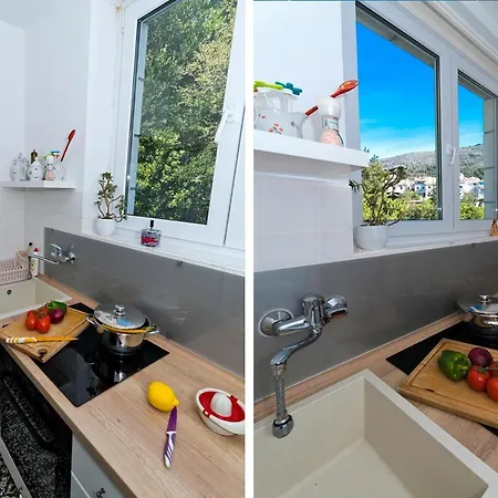 Comfortable Neda 58m2 Next To Beach&old Town, Beautiful Location Appartamento
